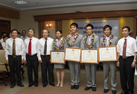 Việt Nam đăng cai Olympic Hóa học Quốc tế 2014